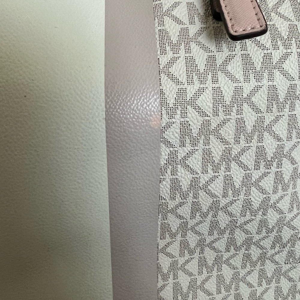 COPY - Michael Kors Leather Tote Bag-Ballet WITH TAGS - Picture 7 of 7